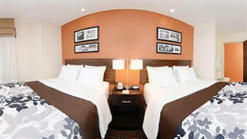 Sleep Near I-64 Inn 2*
